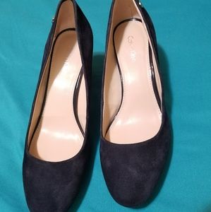 Calvin Klein Kasey pumps in Navy Blue Size 7M